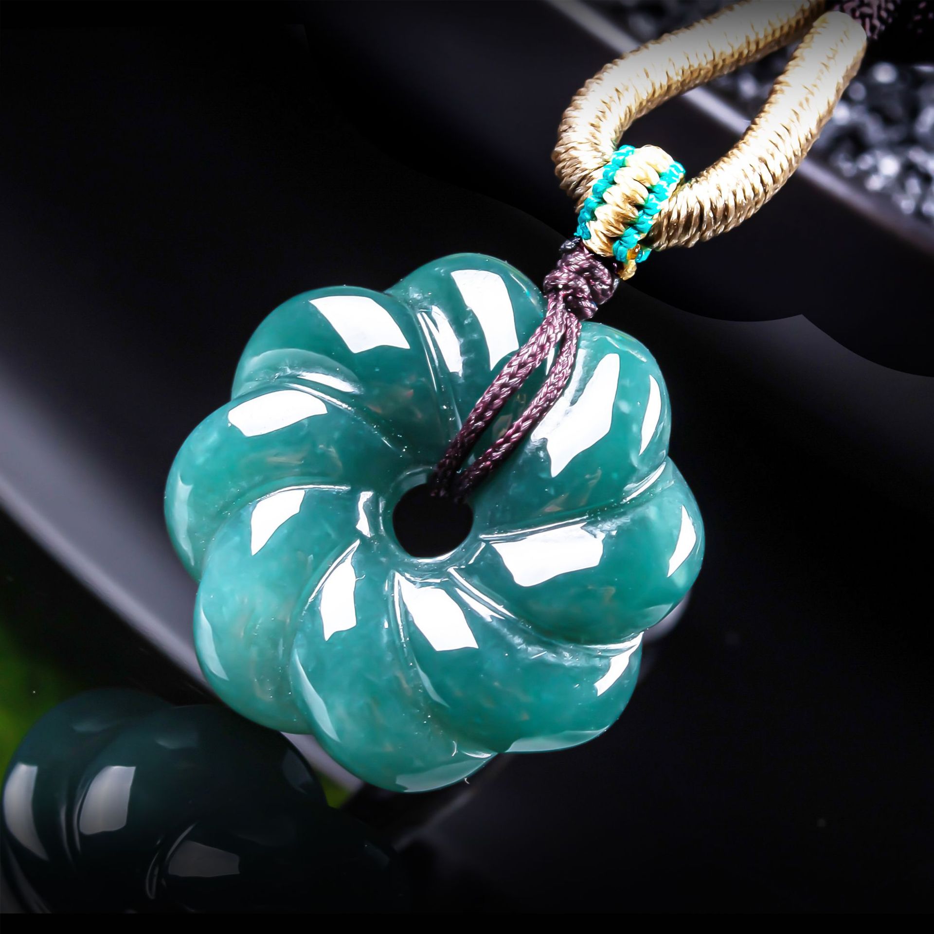The Jewelry & Watches - Natuurlijke Birmese Jadeiet Bloemhanger Ketting Accessoires